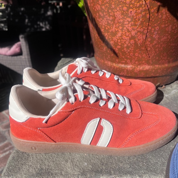 Orange womens sneakers European brand ODJAE Lucia - Picture 2 of 5